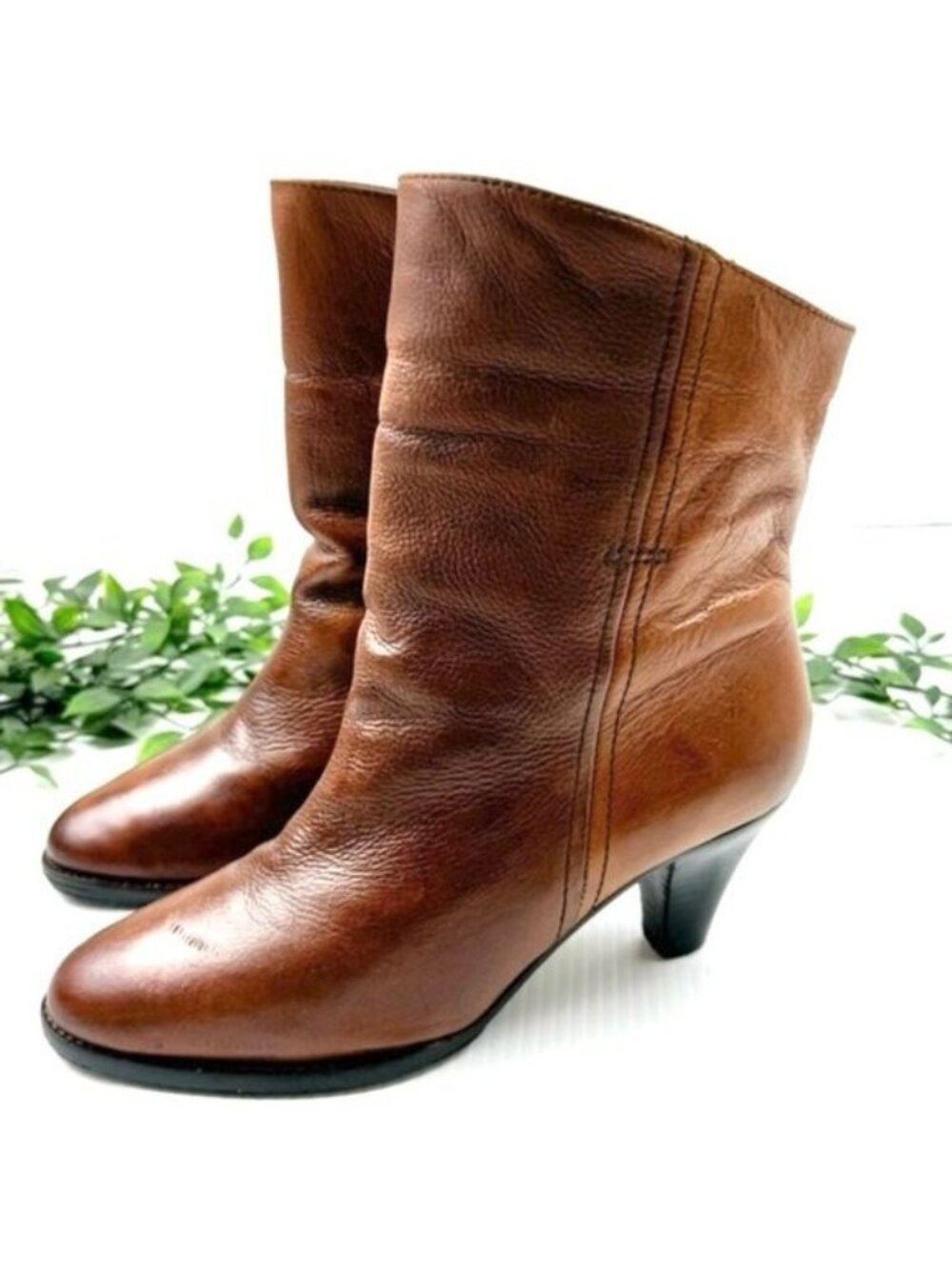 Frye Lisa Women's Foldover Short Boot Brown Leather Heeled Booties 7.5